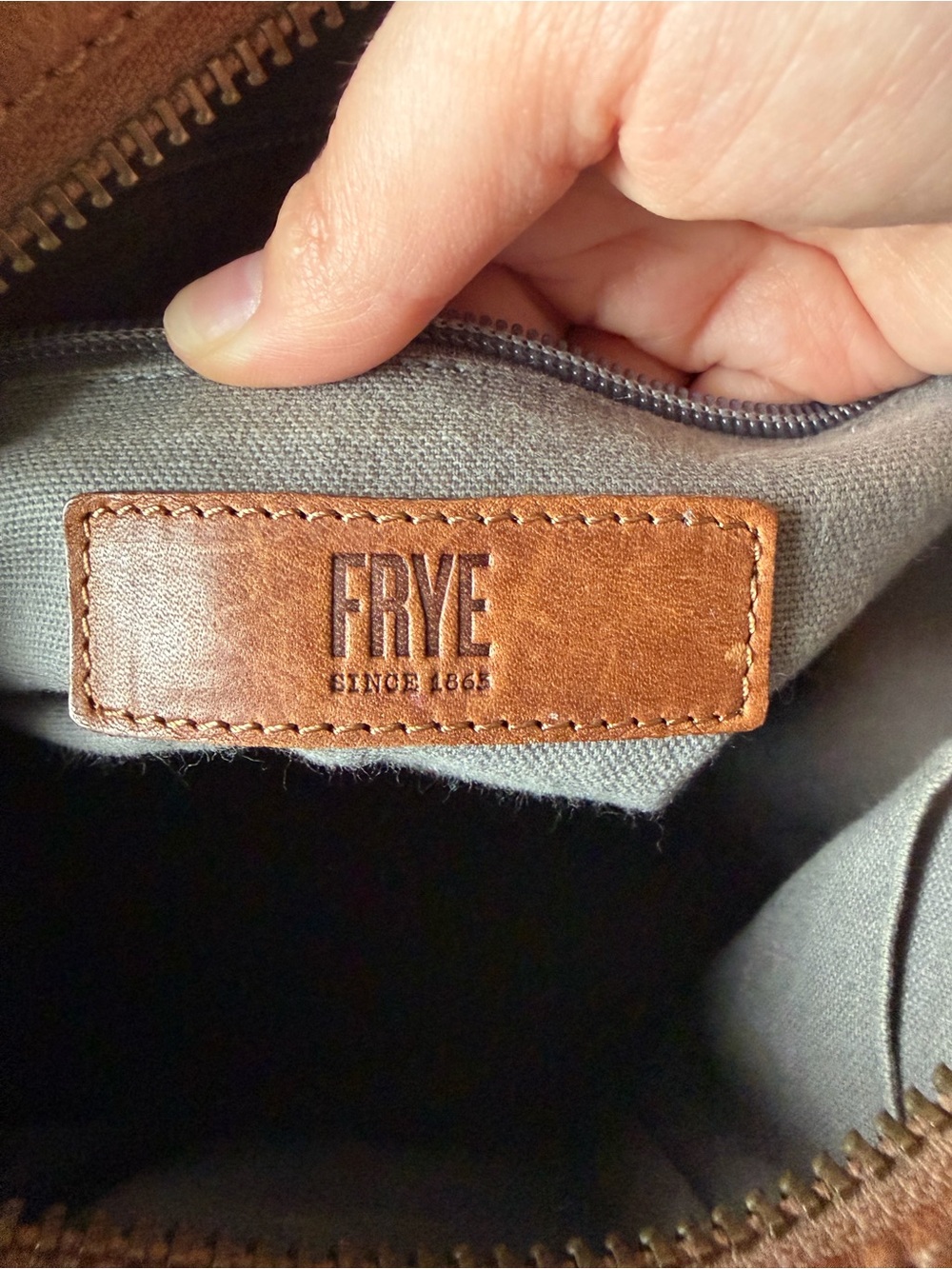Leather Frye bag - Picture 6 of 15